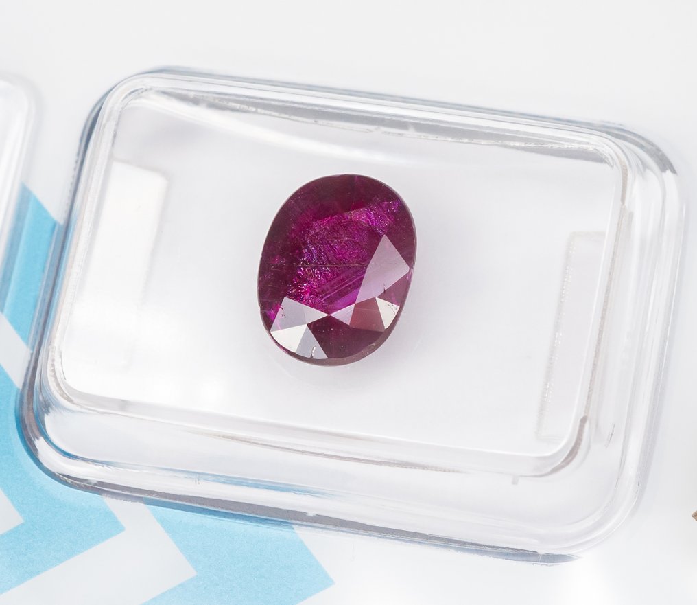 Nincs minimálár Rubin - 2.13 ct - Nemzetközi Gemmológiai Intézet (IGI) - Mélykékkel árnyalt vörös #2.1