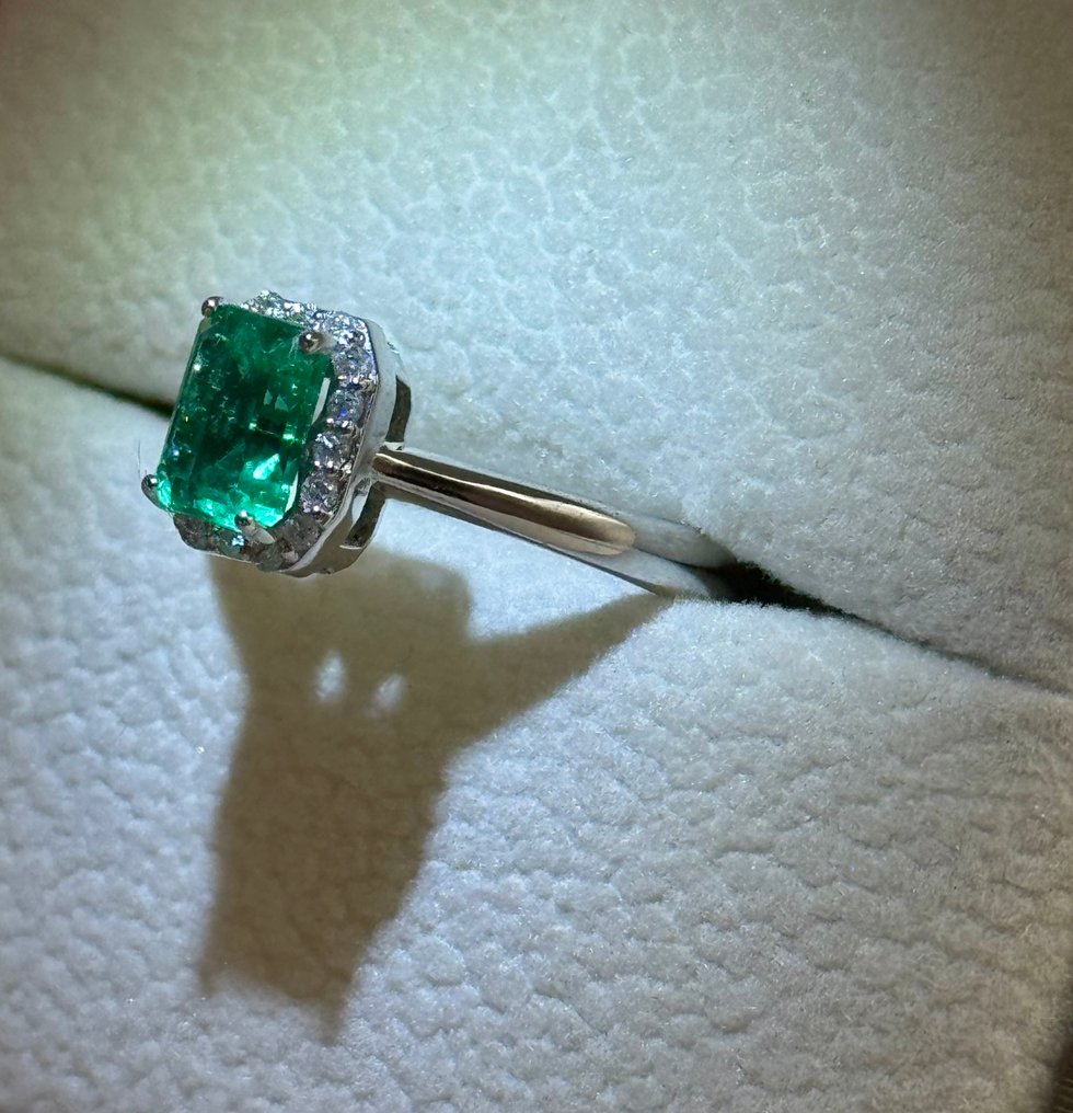 Ring - 18 kt Weißgold Smaragd - Diamant #2.1