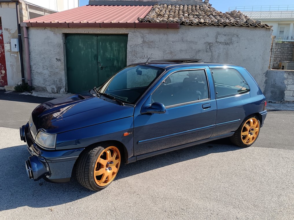 Renault - Clio 1.8 16v - 1993 #1.0