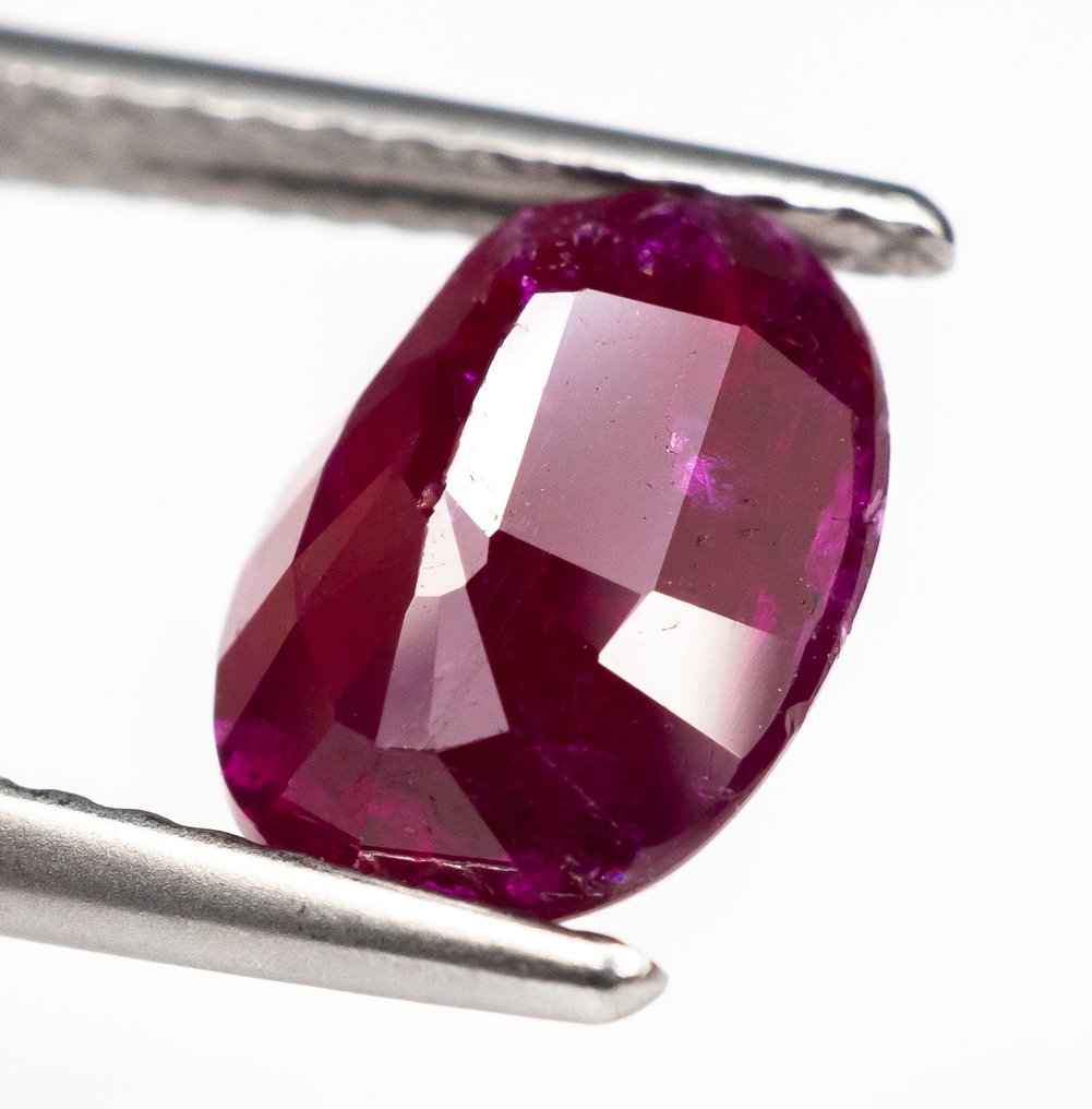 Fără preț de rezervă Rubin - 1.97 ct - Bellerophon Gemlab - Deep Red #4.3