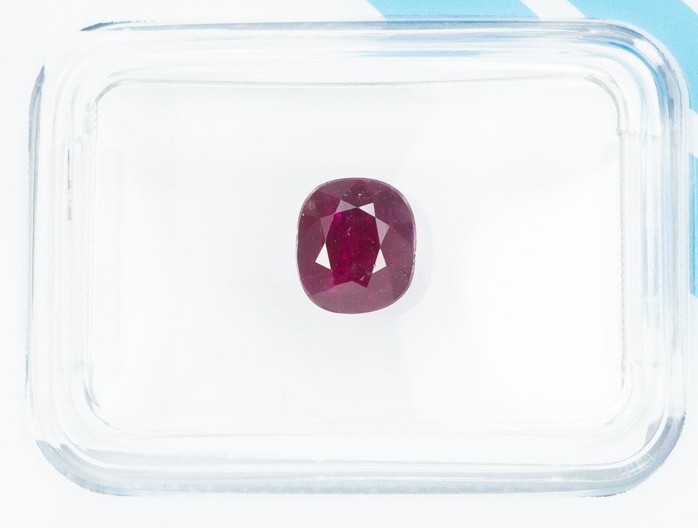 Fără preț de rezervă Rubin - 1.32 ct - IGI (Institutul gemologic internațional) - Roșu profund purpuriu #1.0