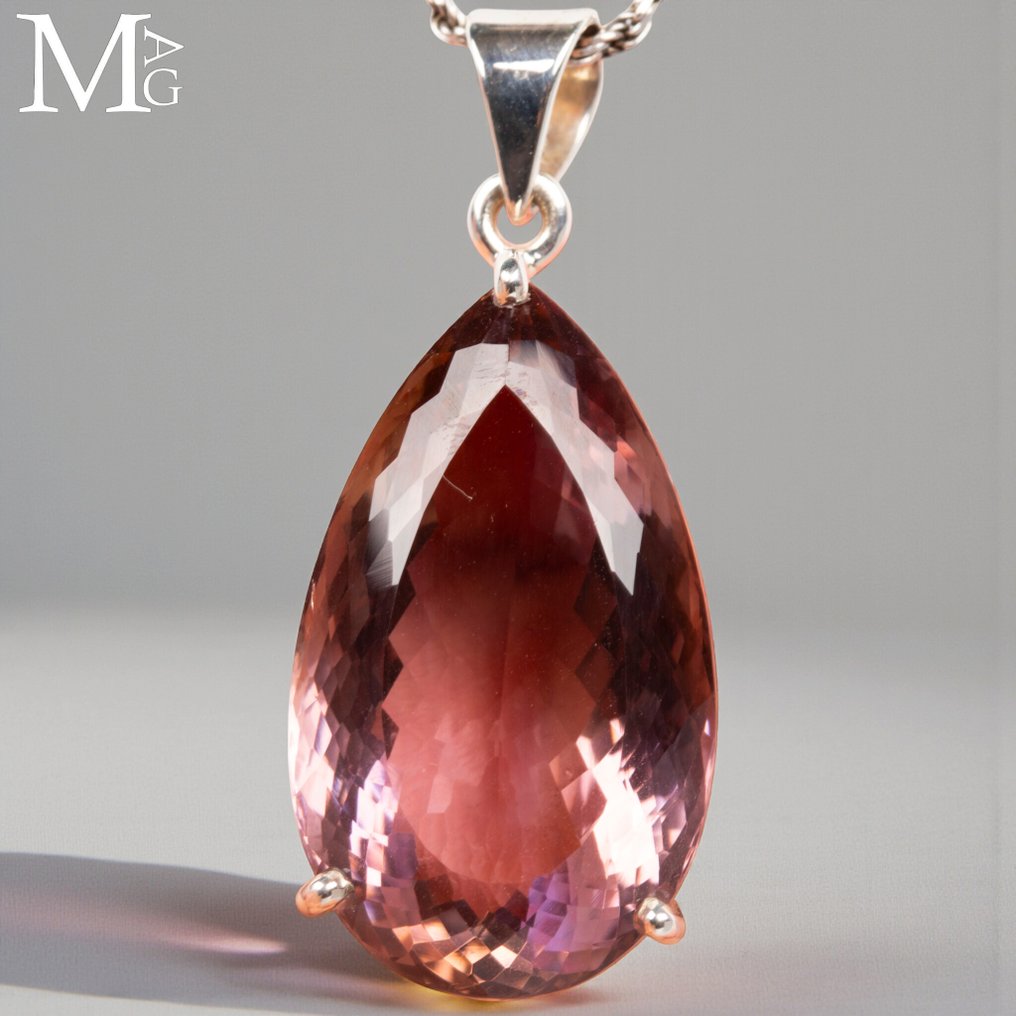 Μεγάλο κρεμαστό αμετρίνα – πολύγωνη κοπή σε σταγόνα. - Ύψος: 50.5 mm - Πλάτος: 21 mm- 22 g #2.1