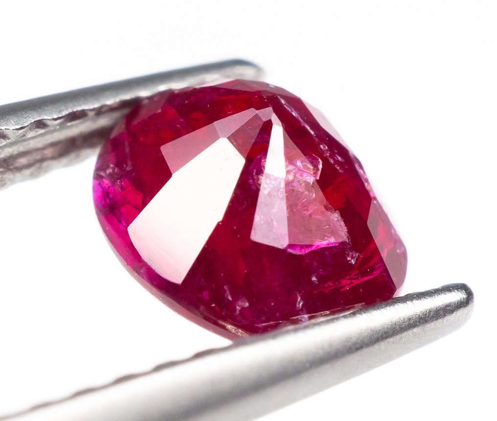 Fără preț de rezervă Rubin  - 1.07 ct - Bellerophon Gemlab - Deep Red #3.2