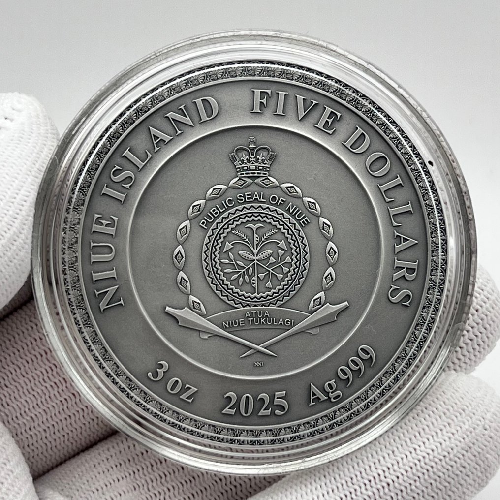 Niue. 5 Dollars 2025 – Apollo – 3 oz Silver coin .999 – Antique Finish – High Relief – Limited Edition #3.2