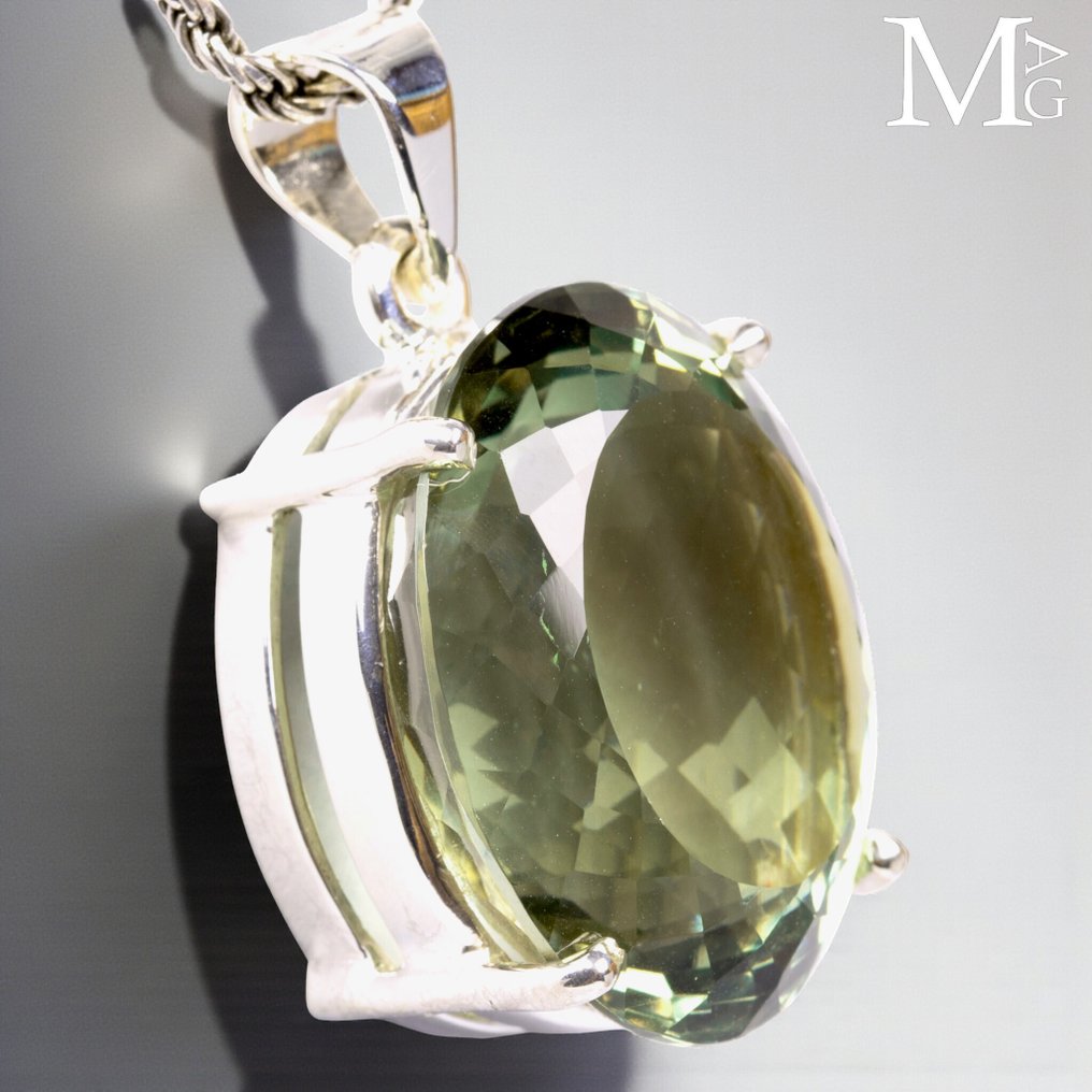 Wisiorek ze srebra sterlingowego z zielonym kamieniem Prasiolit - Wysokość: 36 mm - Szerokość: 20 mm- 13 g #3.2