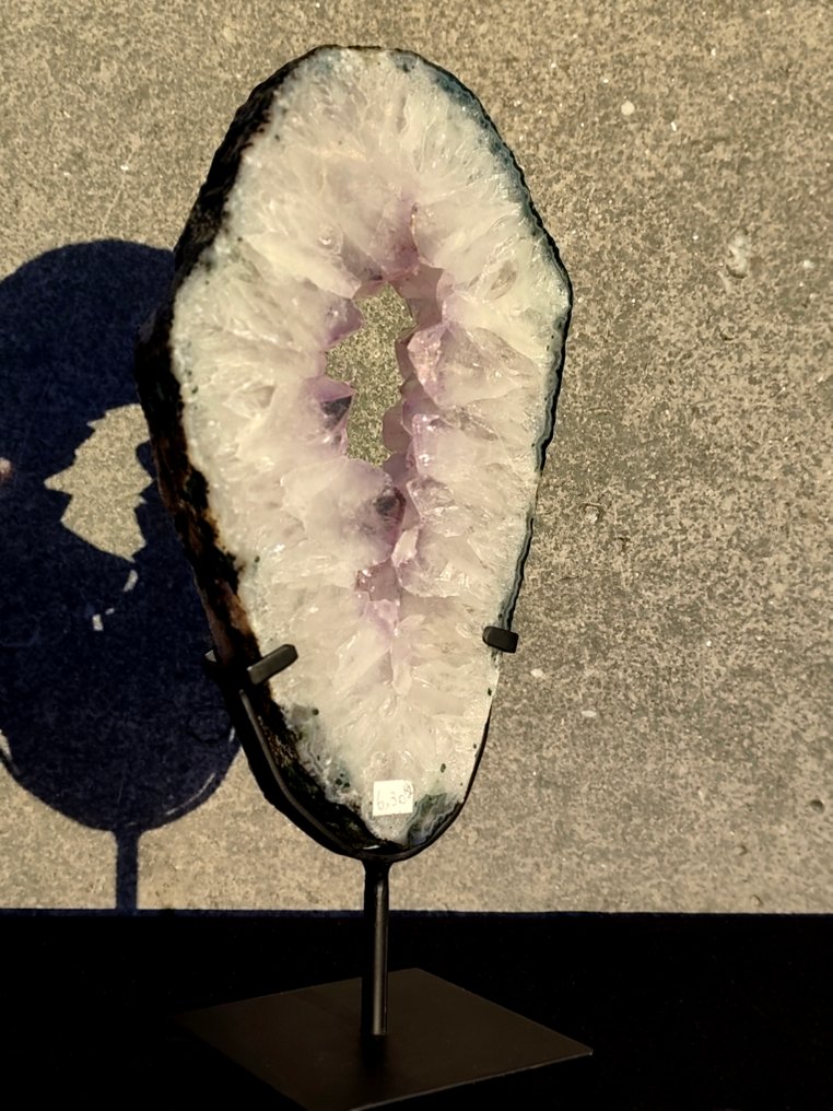 Big, Tall, Amethyst Geode Slice, Uniek Piece - Height: 47 cm - Width: 23 cm- 6.3 kg #1.0