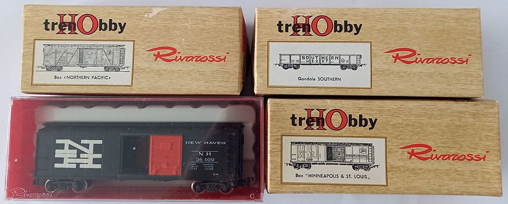 Rivarossi H0 - 12302 / 12211 / 12245 / 2238 - Model train freight carriage (4) - Set of four Rivarossi trenHObby goods wagons in H0 with boxes; numbers on box labels. - Northern Pacific, New Haven, M&L, Southern Pacific #1.0