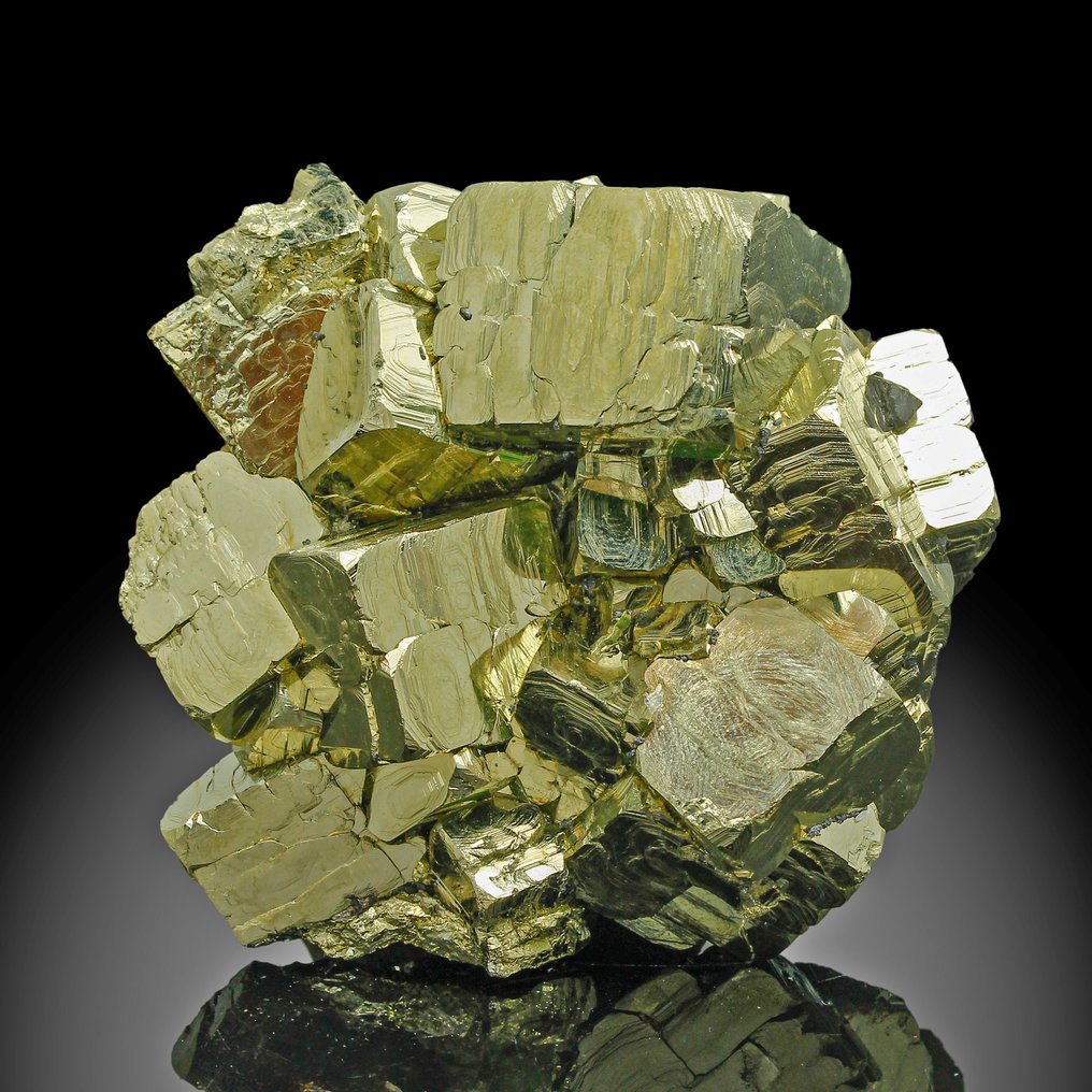 High quality! Pyrite Crystals - Height: 7.7 cm - Width: 7 cm- 467 g #1.0