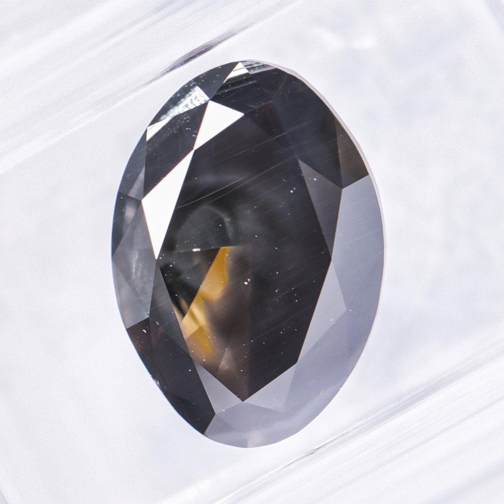 Fără preț de rezervă - 1 pcs Diamant  (Colorat natural)  - 5.06 ct - Oval - Fancy dark verzui Gri - I1 - IGI (Institutul gemologic internațional) - VG #2.1