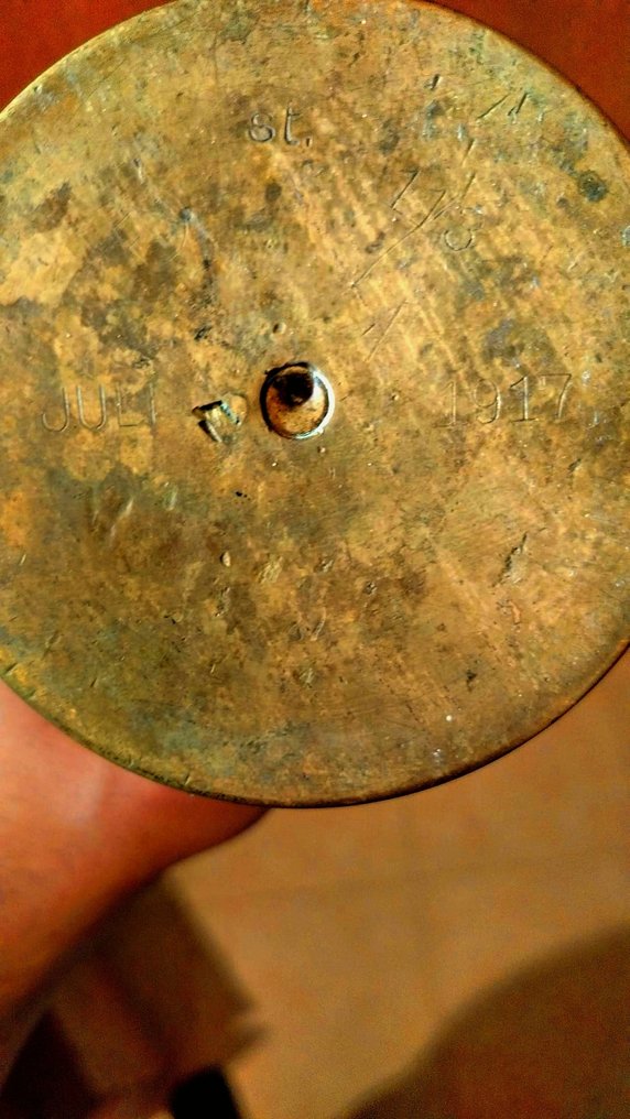 意大利 - 一对由炮弹壳制成的装饰花瓶。 - 军用配件 - 1917 #2.1