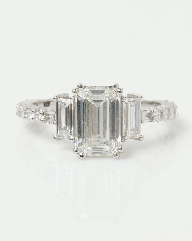 χωρίς τιμή ασφαλείας - Δαχτυλίδι αρραβώνων - 14 καράτια Λευκός χρυσός -  2.60ct. tw. Διαμάντι (Εργαστηριακής καλλιέργειας) - Διαμάντι - Δαχτυλίδι γάμου με σμαράγδι #1.0