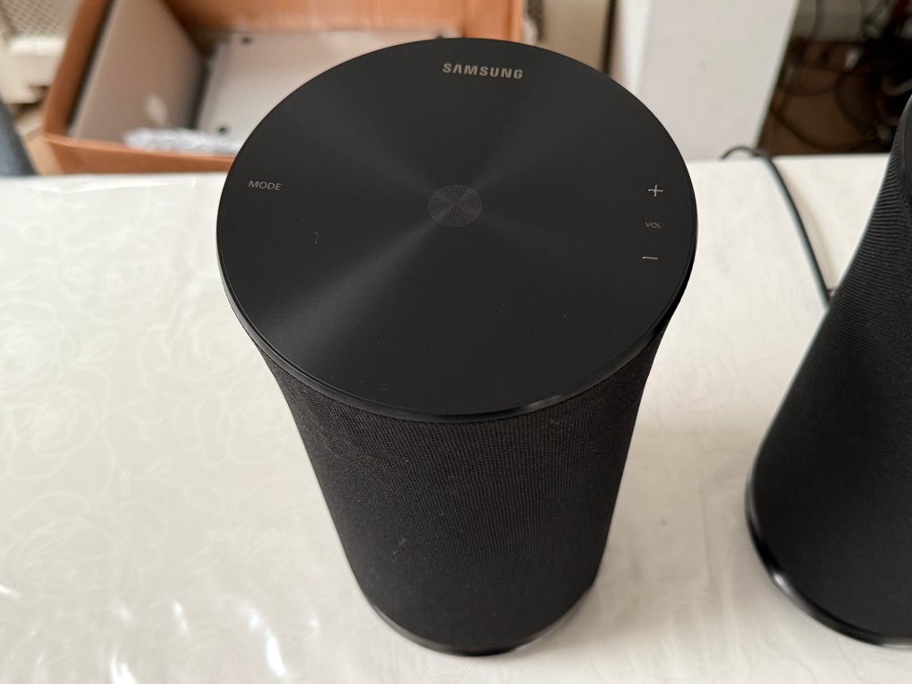Samsung, Wireless 360 Speakers R3 - Computer (2) #1.0