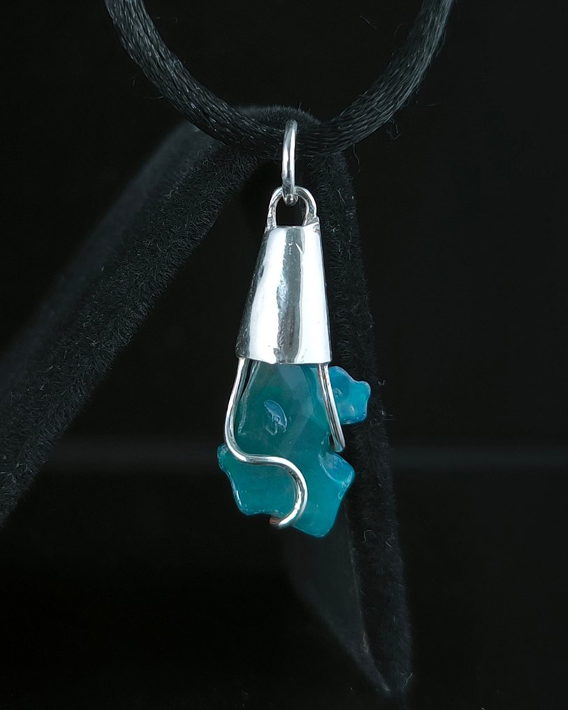 Opale Pendente - Altezza: 27 mm - Larghezza: 10 mm- 1.31 g - (1) #3.2