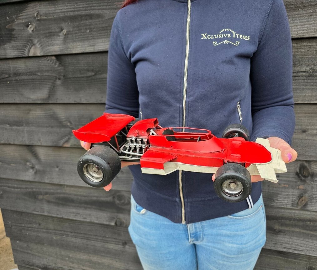 Dekoratív dísz - Vintage Forma-1 autó #1.0