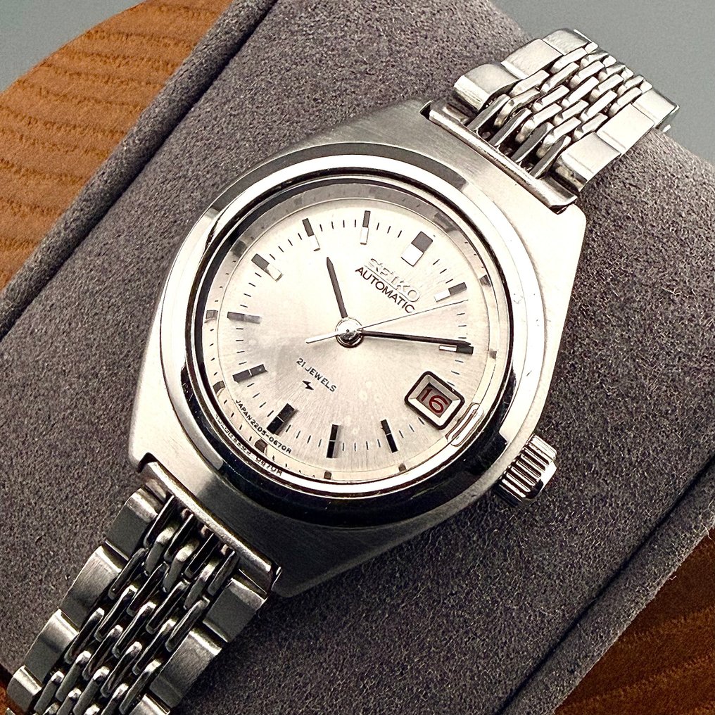 Seiko - 2205-0470 - Nincs minimálár - 241706 - Női - 1970-1979 #1.0