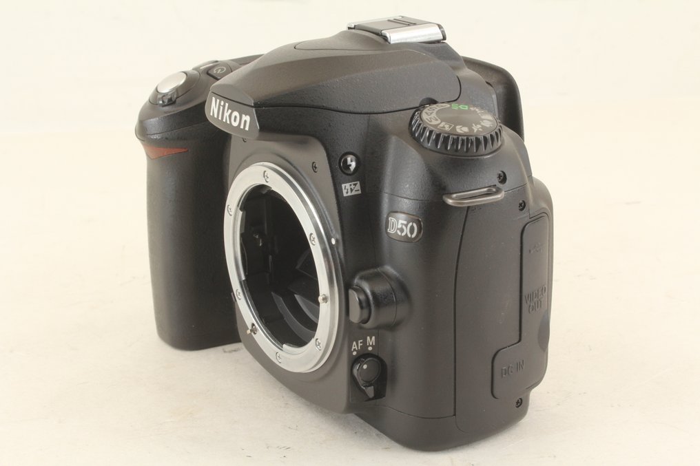 Nikon D50|Nikon DX AF-S Nikkor 18-55mm F/3.5-5.6G ED Ψηφιακή φωτογραφική μηχανή #2.1