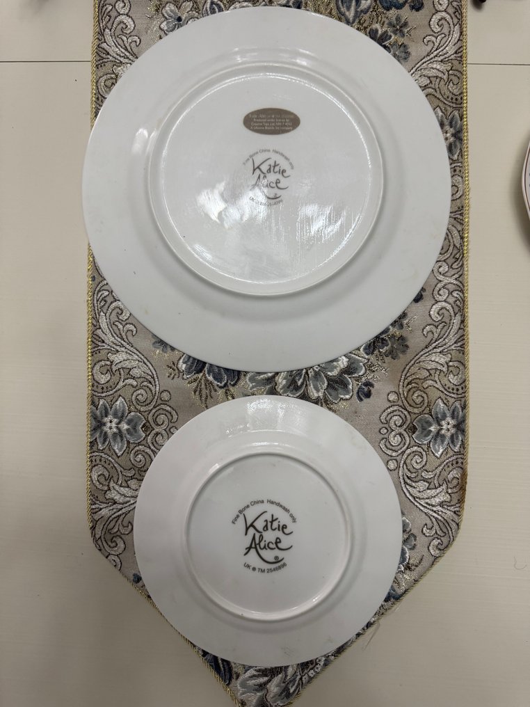 katie Alice - Tea service (9) - Parian ware #3.2