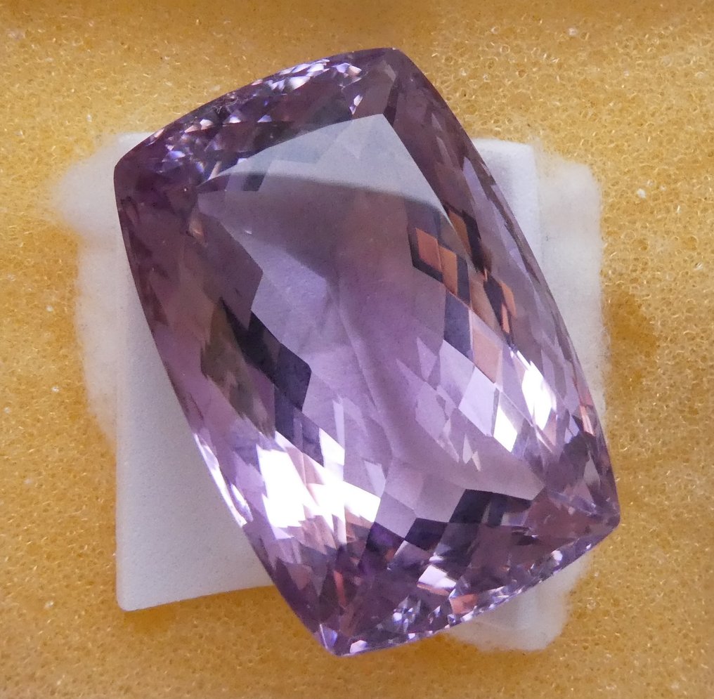 Amethyst - 82.42 ct - Instituto Gemólogico Español (IGE) #2.1