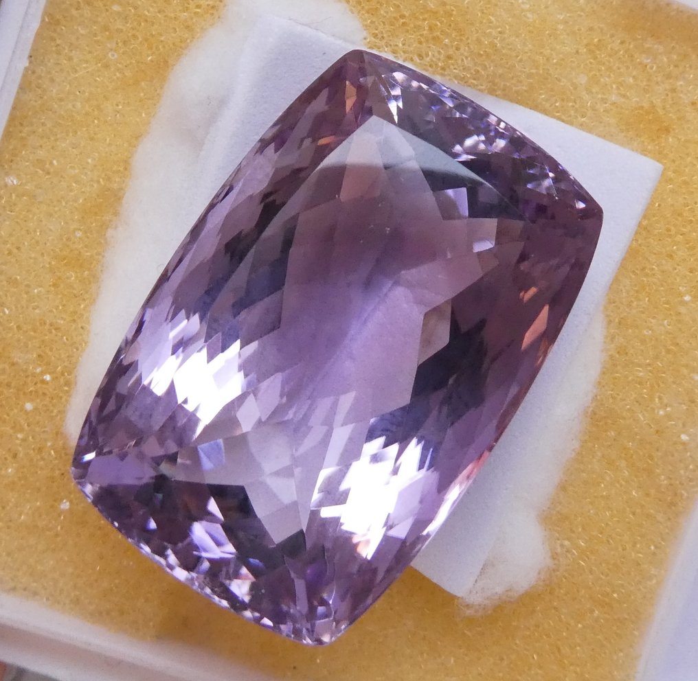 Amethyst - 82.42 ct - Instituto Gemólogico Español (IGE) #3.2