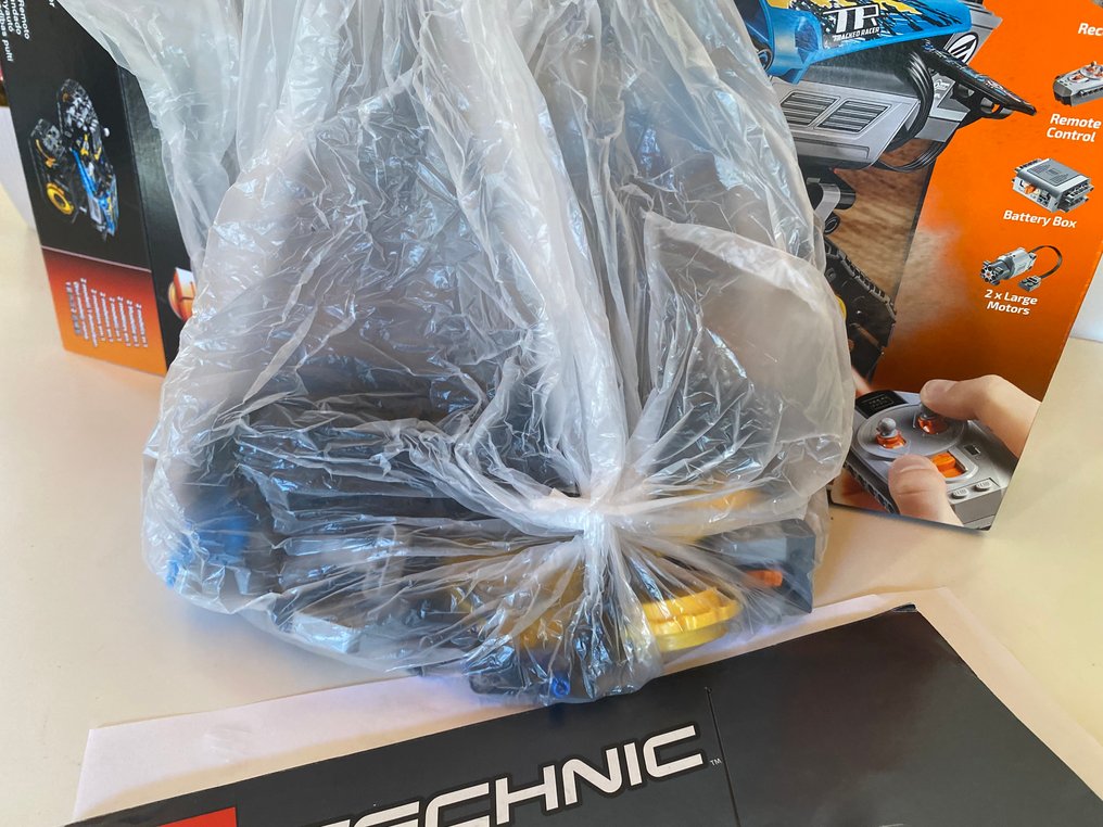 Lego Set - Technic - 42095 42084 #3.2