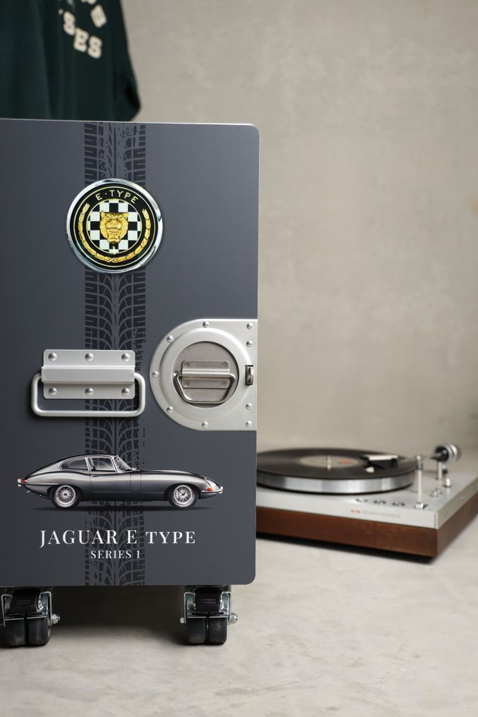 Trap Trading - 航空手推车 - 厨房集装箱、飞机手推车和 bordbar - 2020年及之后 - 捷豹E-Type床头柜 #1.0