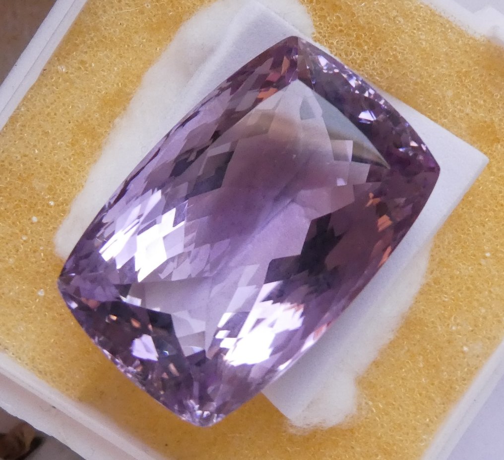 Amethyst - 82.42 ct - Instituto Gemólogico Español (IGE) #4.3