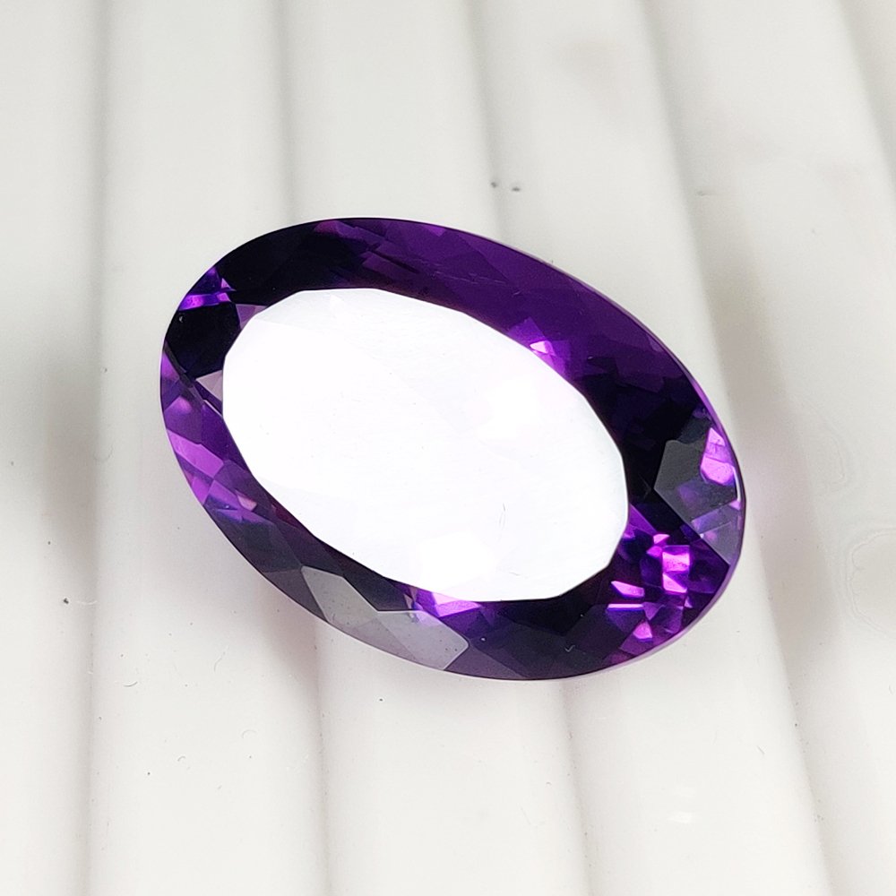 1 pcs Purpuriu Ametist - 24.64 ct - Asociația internațională de pietre prețioase colorate (ICA GemLab) - Minunată ametistă! #4.3