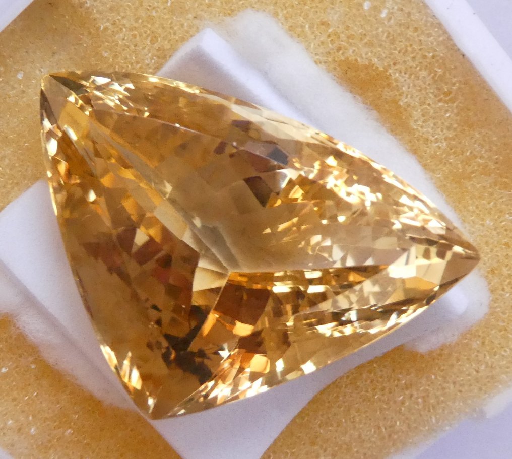 Citrin - 65.15 ct - Instituto Gemólogico Español (IGE) #3.2