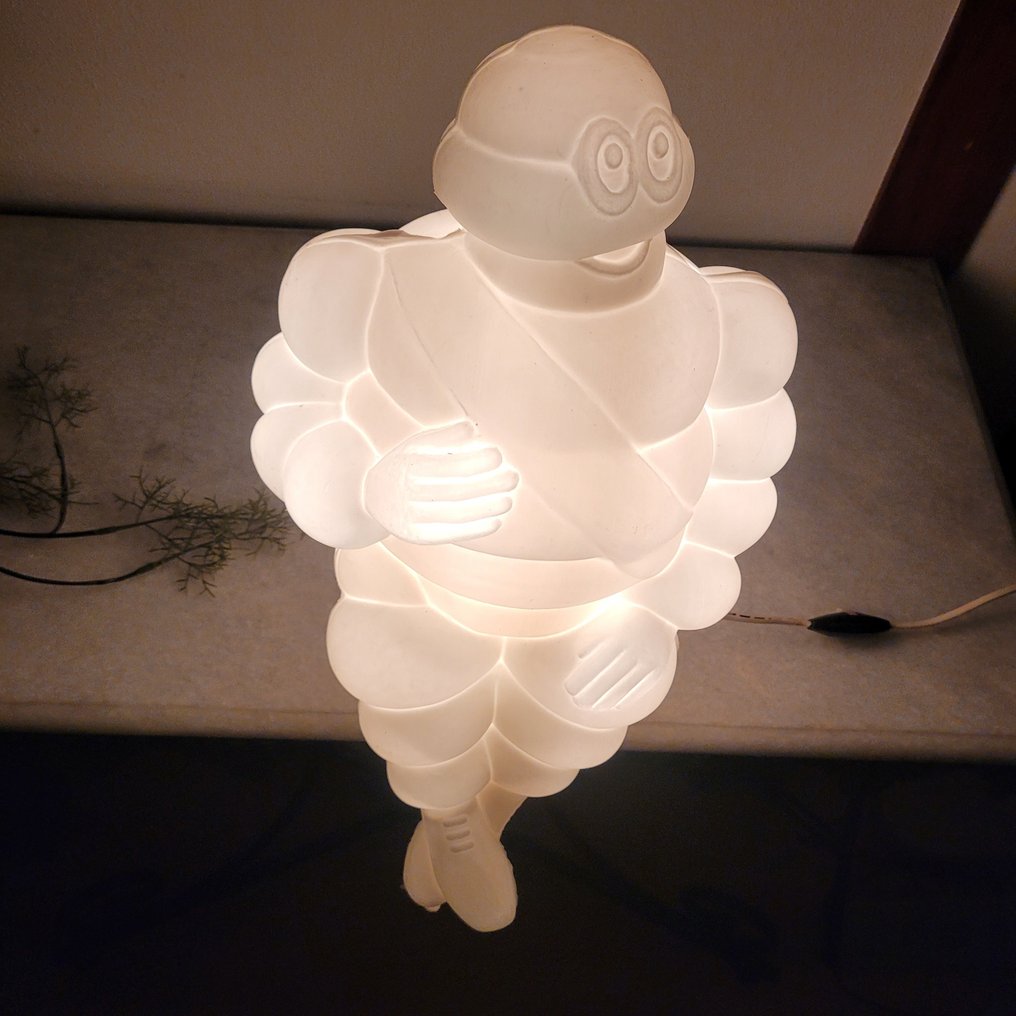 Michelin, Lichtreclame - Sinal publicitário - Bibendum com fecho - Plástico #1.0