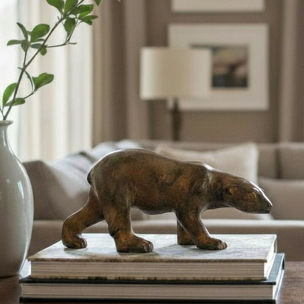 Pierre Chenet (XX-XXI) - 雕塑, Walking Polar Bear - 21 cm in length - 10 cm - 黄铜色 #1.0