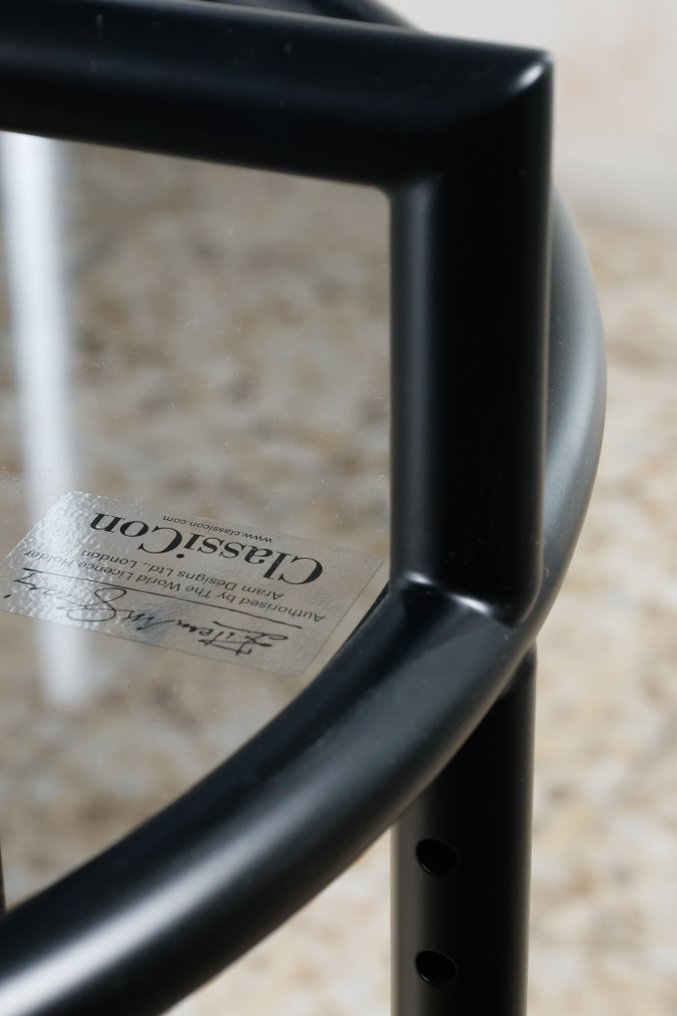 ClassiCon - Eileen Gray - Mesa auxiliar - Adjustable Table E 1027 - Acero, Metal, Vidrio - Negro #4.3