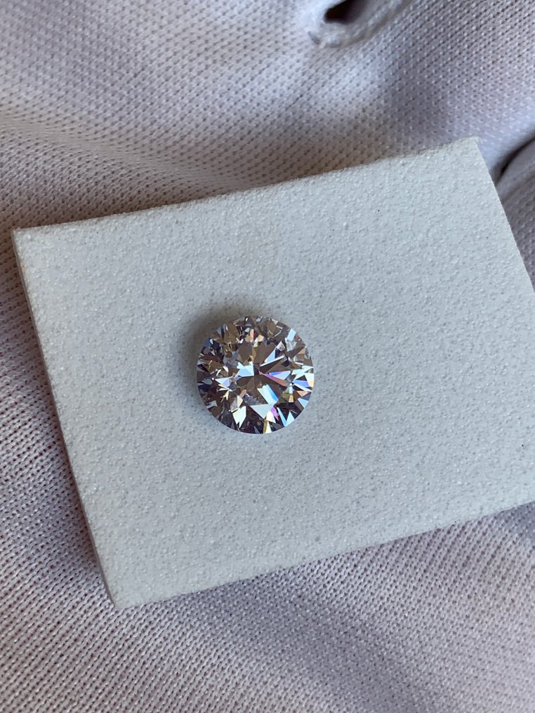 1 pcs 钻石 (天然) - 2.01 ct - 圆形 - D (无色) - VVS1 极轻微内含一级 - 美国宝石研究院(GIA) #2.1