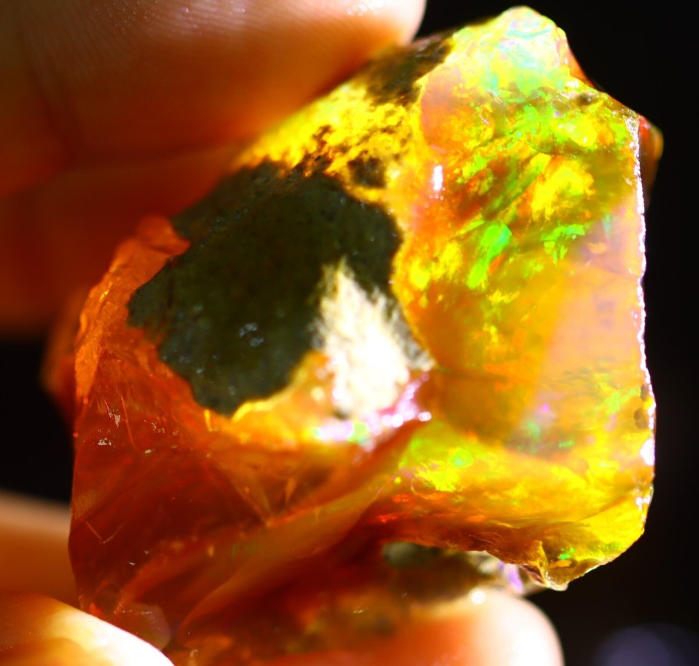 160,4 ct - (Contraluz) Big Crystal Opal - Rå - Se video!- 32 g #4.3