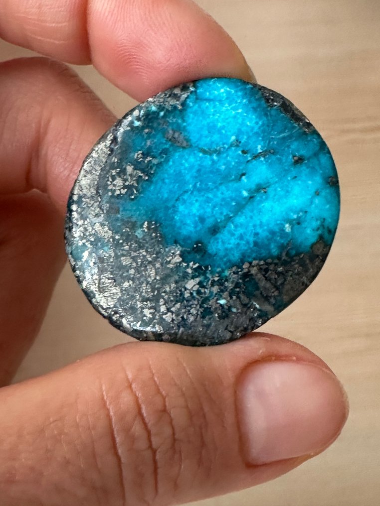 绿松石 真正的宝石！顶级色彩Neishabour绿松石116.00克拉，大型精彩之作。宝石级品质！ - 高度: 34 mm - 宽度: 30 mm- 23.2 g #3.2