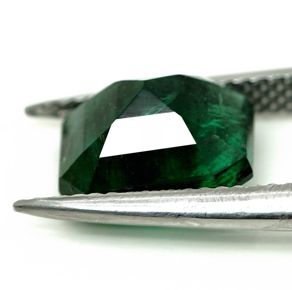 1 pcs  Grün Smaragd  - 3.25 ct - Bellerophon Gemlab #4.3