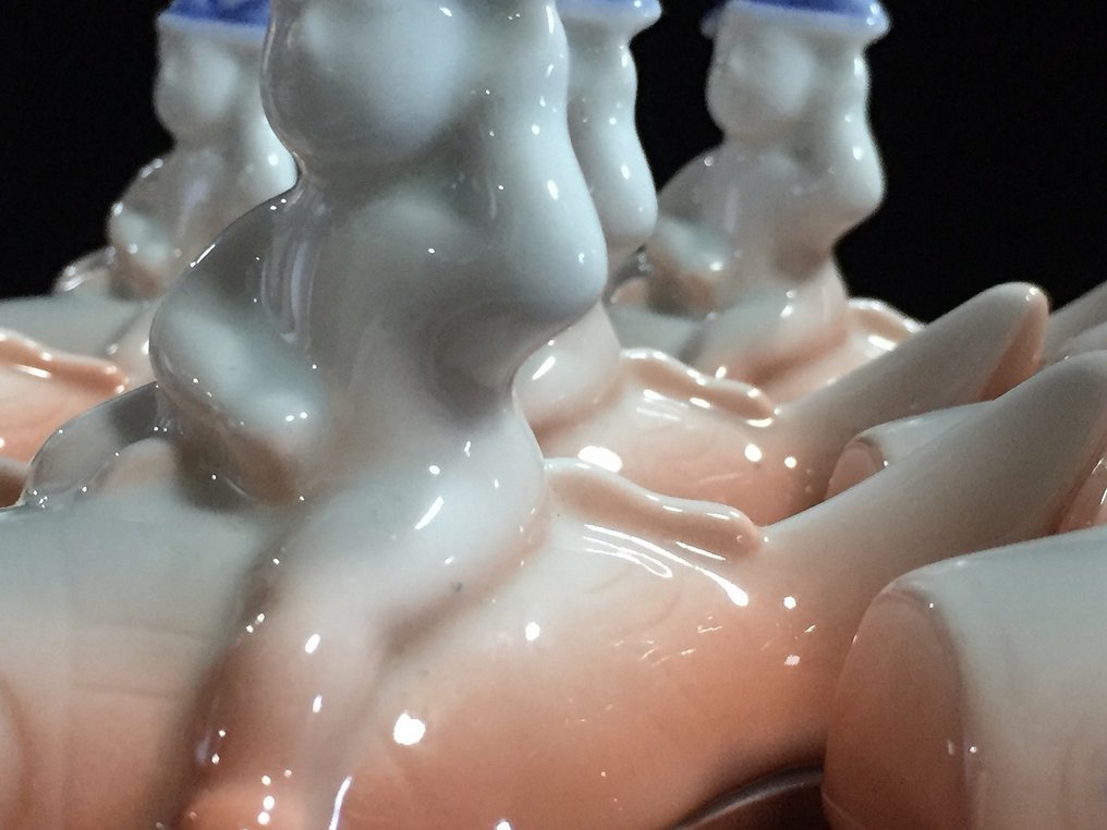 Japanese - Statue, Set di 9 scatole bomboniere dal Giappone in porcellana - 11 cm - Porcelain #3.2