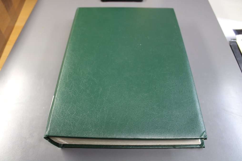 東德  - 1949年至1974年大多为需求盖章的完整收藏，存放于插槽中。 #1.0