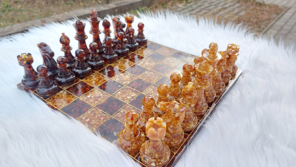 Chess set - Very Big 1832g, Baltic Amber(Lithuania), Resin #2.1