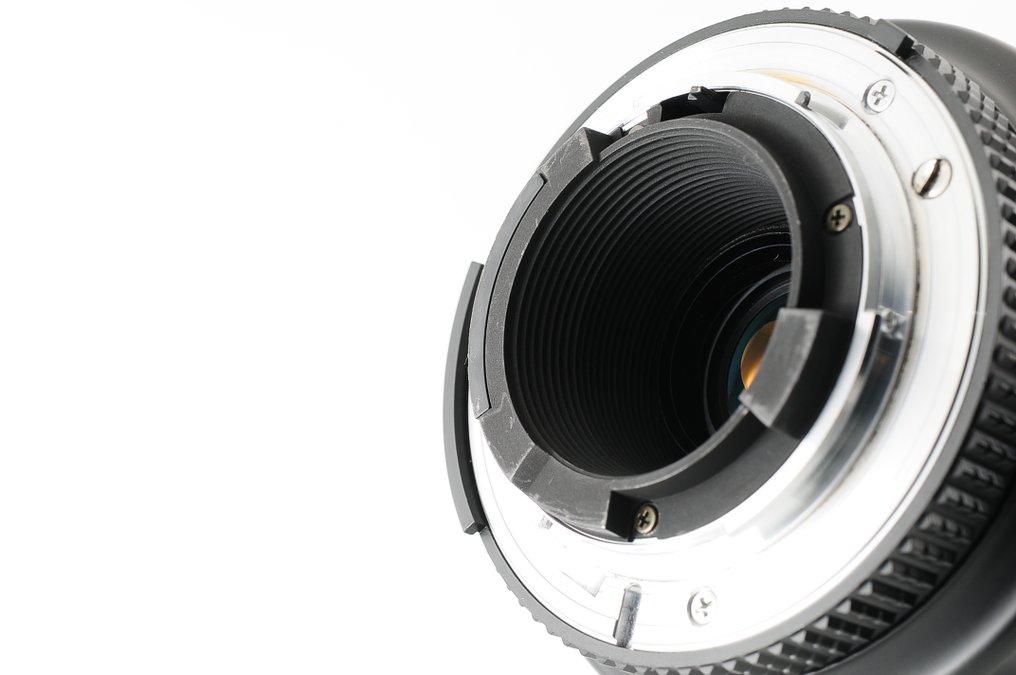 Nikon AF Nikkor 4-5.6/70-300mm D ED [#850] Camera lens #4.3