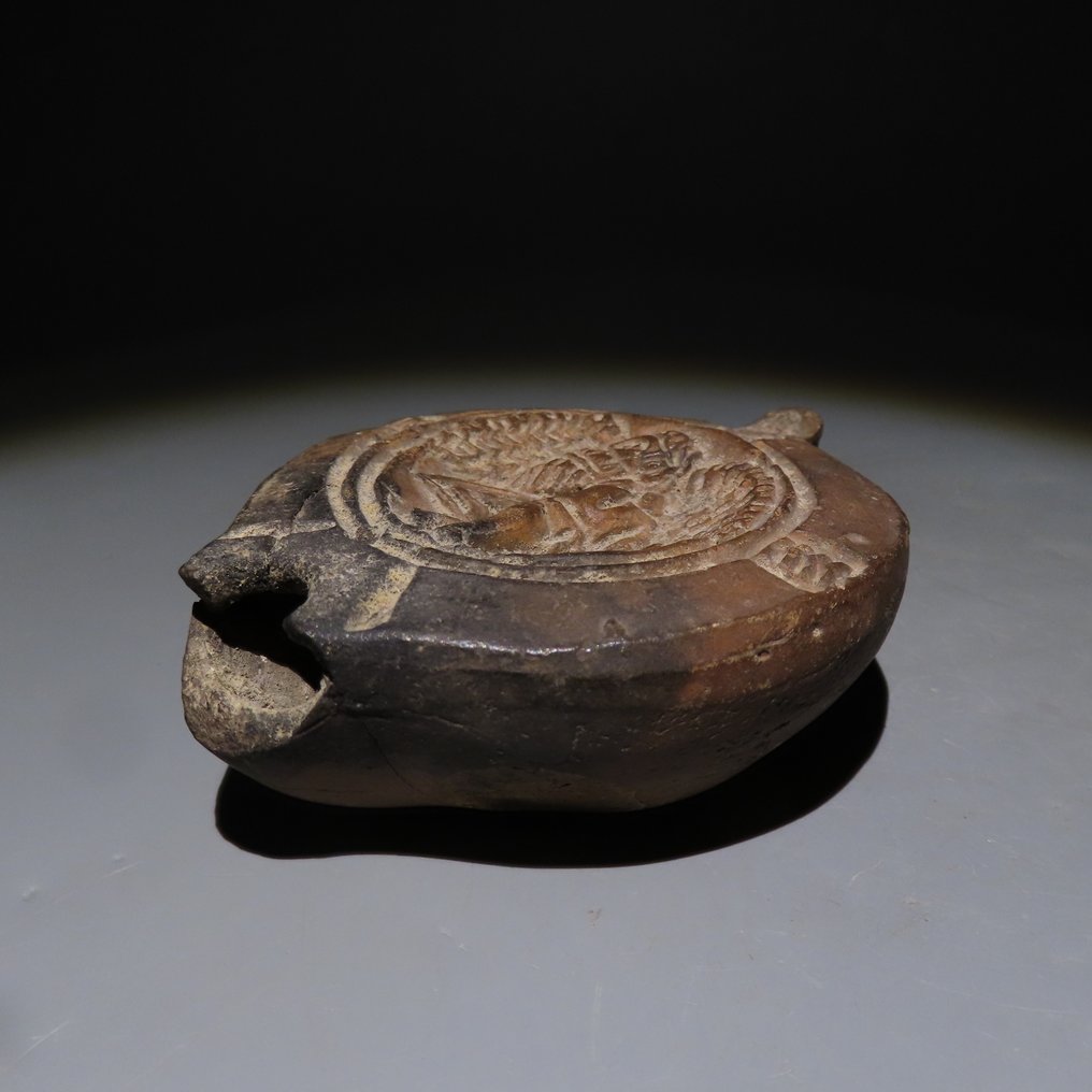 Roma Antiga Terracota Candeeiro de óleo com Eros. Séculos IV-III a.C. Comprimento de 10 cm.  (Sem preço de reserva) #2.1