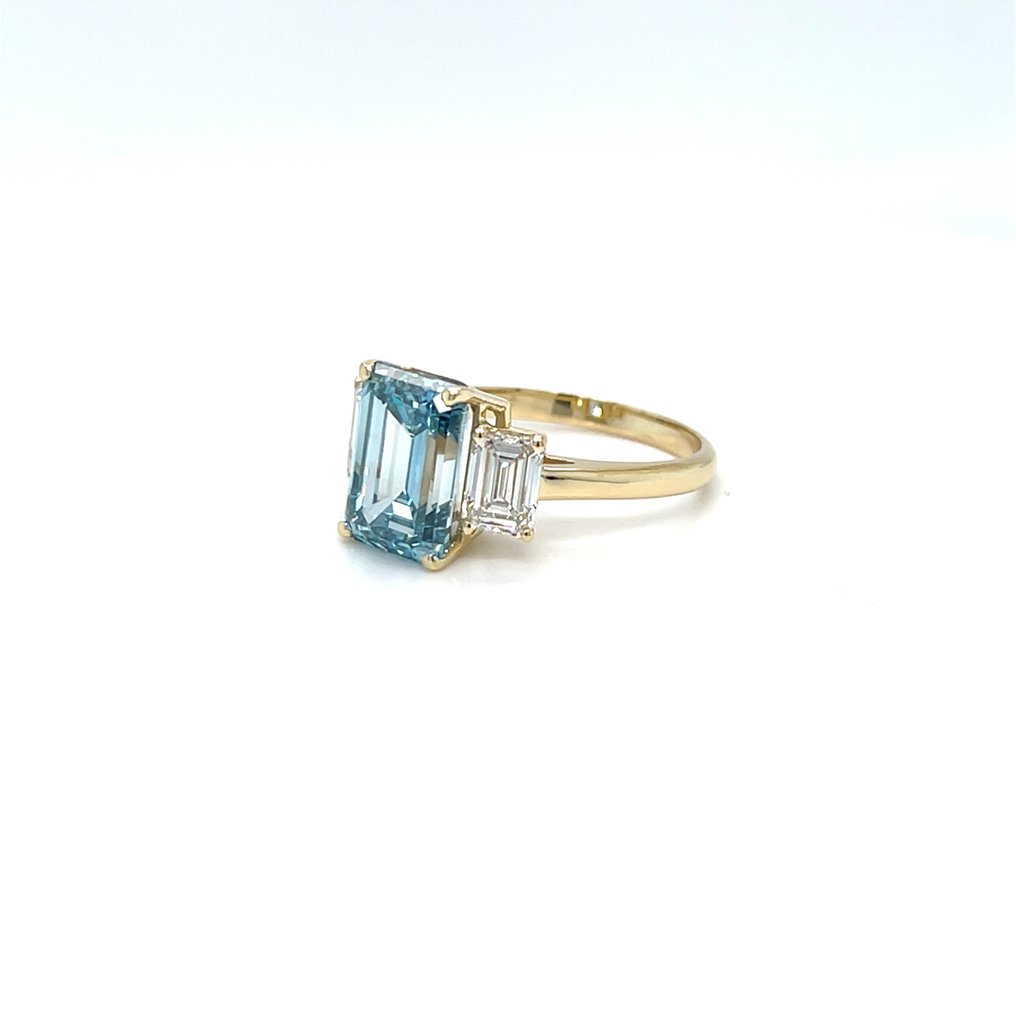 Ring - 14 karaat Geel goud - 5.55ct. tw. Blauw Diamant (Fancy gekleurde, lab-grown diamant) - Diamant #2.1