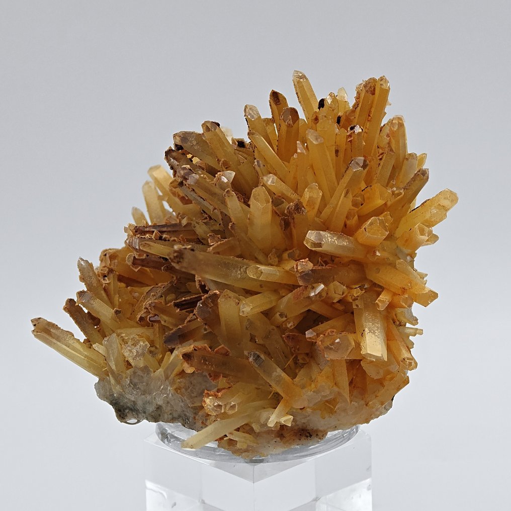 Fantastic yellow quartz RICCIO with limonite, calcite, and siderite Crystals on matrix - Height: 109 mm - Width: 92 mm- 319 g #4.3