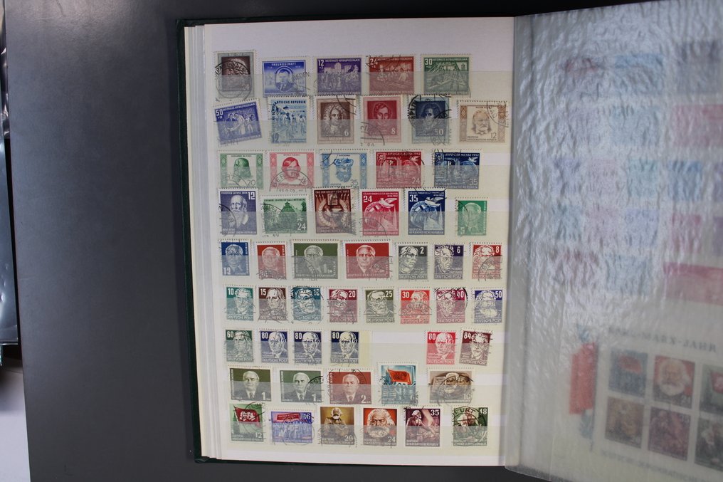 東德  - 1949年至1974年大多为需求盖章的完整收藏，存放于插槽中。 #4.3
