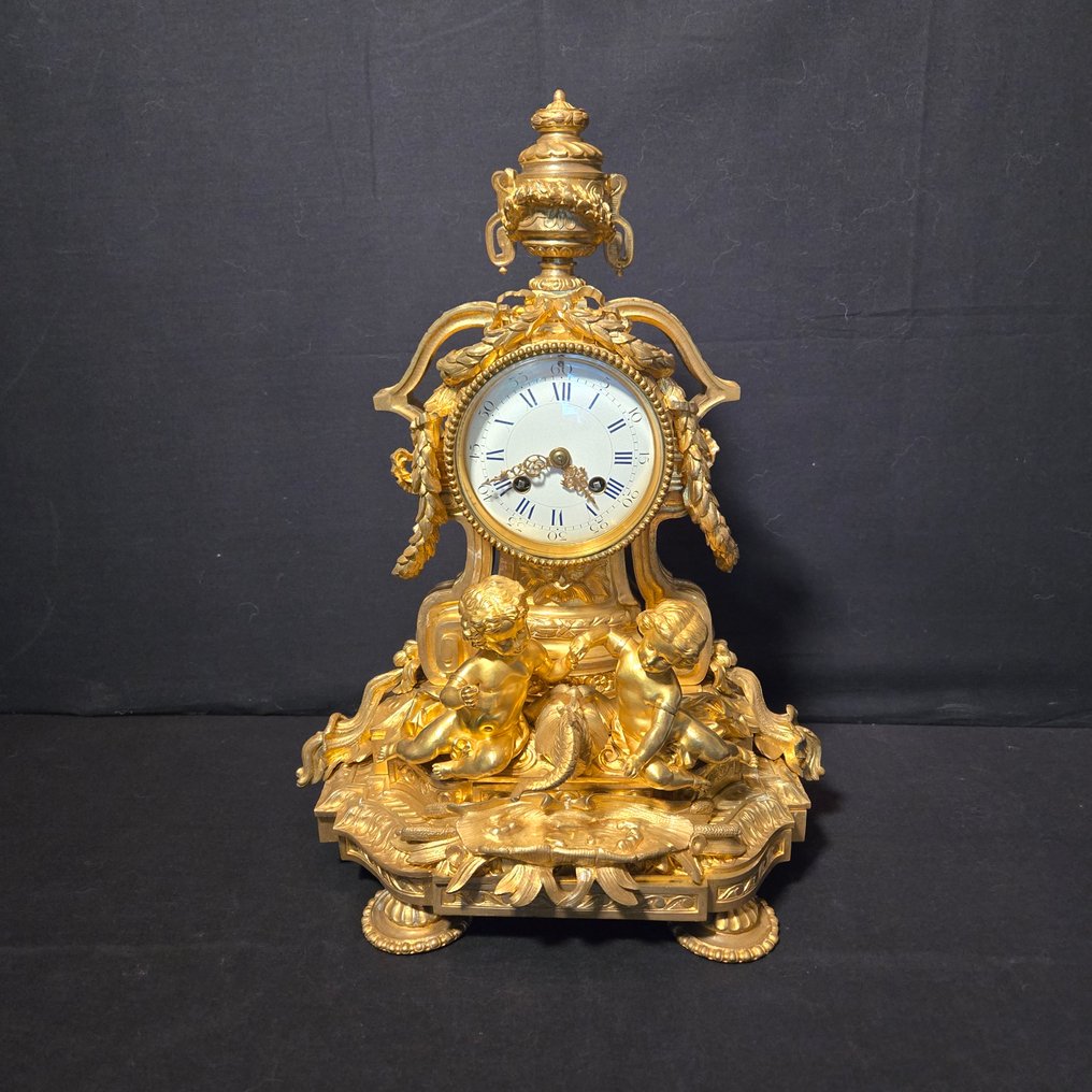 Figural mantel clock -   - Gilt bronze - 1850-1900 #1.0