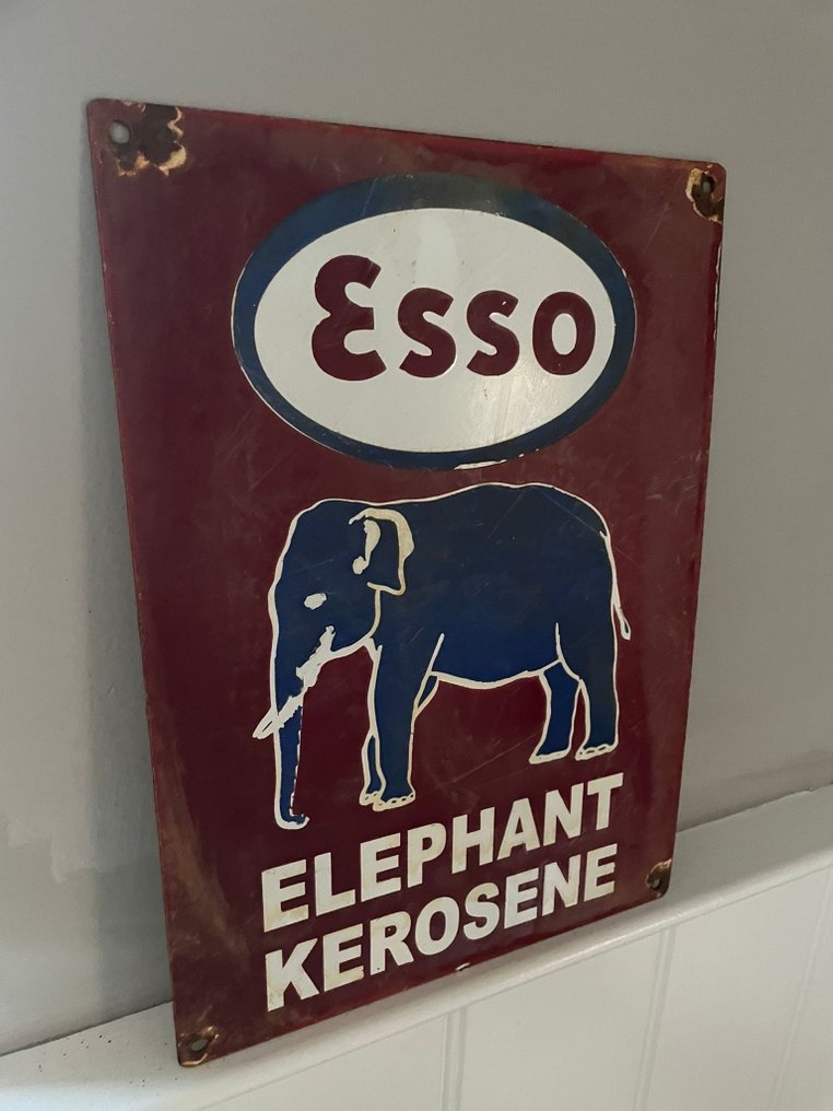 Esso (Elephant Kerosene) - Semn de email - Smalț #2.1