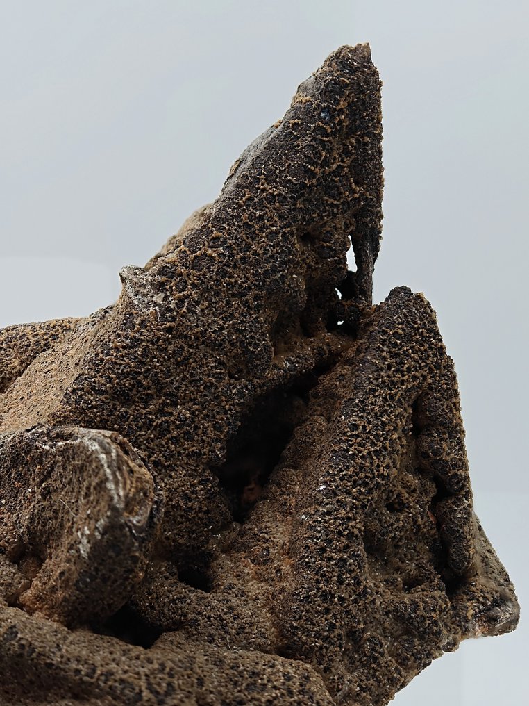 Very rare smithsonite after calcite, hollow, Sardinia. Crystals on matrix - Height: 224 mm - Width: 160 mm- 1.42 kg #3.2