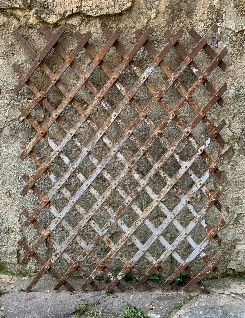 花瓶  - 铁艺 - 装饰用格栅 #3.2