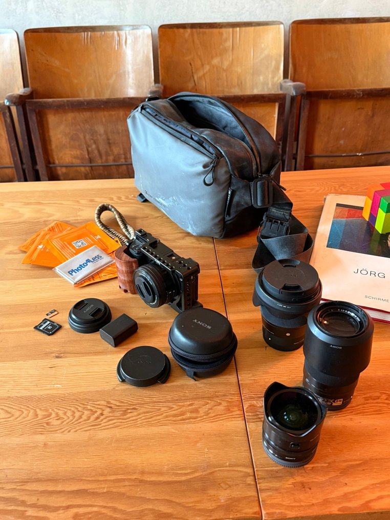 Sony A6000 Mirrorless camera #1.0