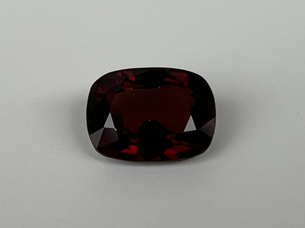 1 pcs Piros Spinell - 4.23 ct - Lotus Gemology #3.2