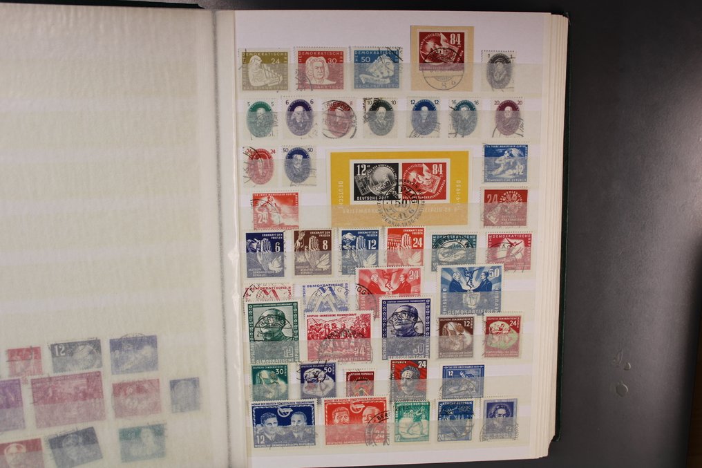 東德  - 1949年至1974年大多为需求盖章的完整收藏，存放于插槽中。 #1.0